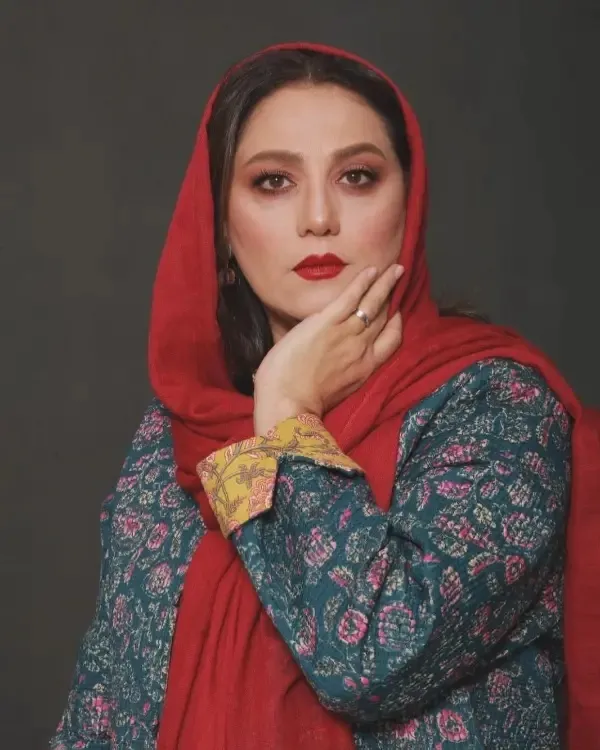 18 - عکس شبنم مقدمی .